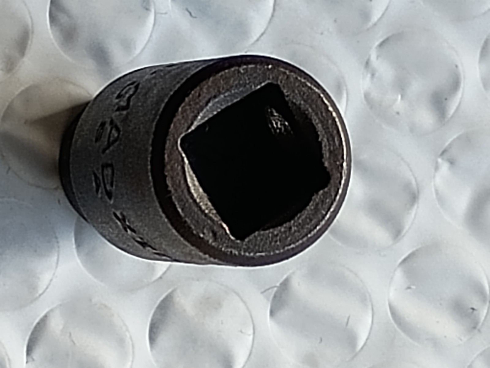 MAC TOOLS XID106, 3/8″ SOCKET DRIVEN, 5/16″ HEX IMPACT SHANK BIT HOLDER.