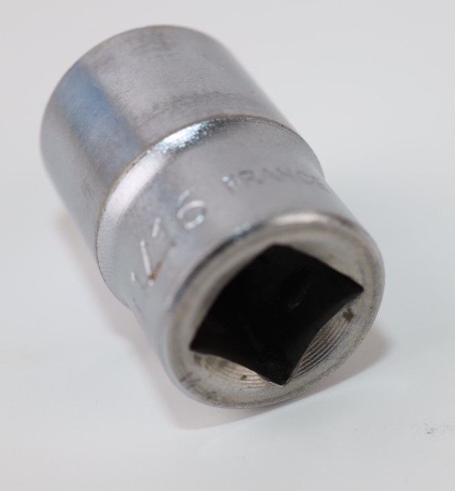 Facom 11/16″ AF Socket 1/2″ Drive 12-Point Made in France