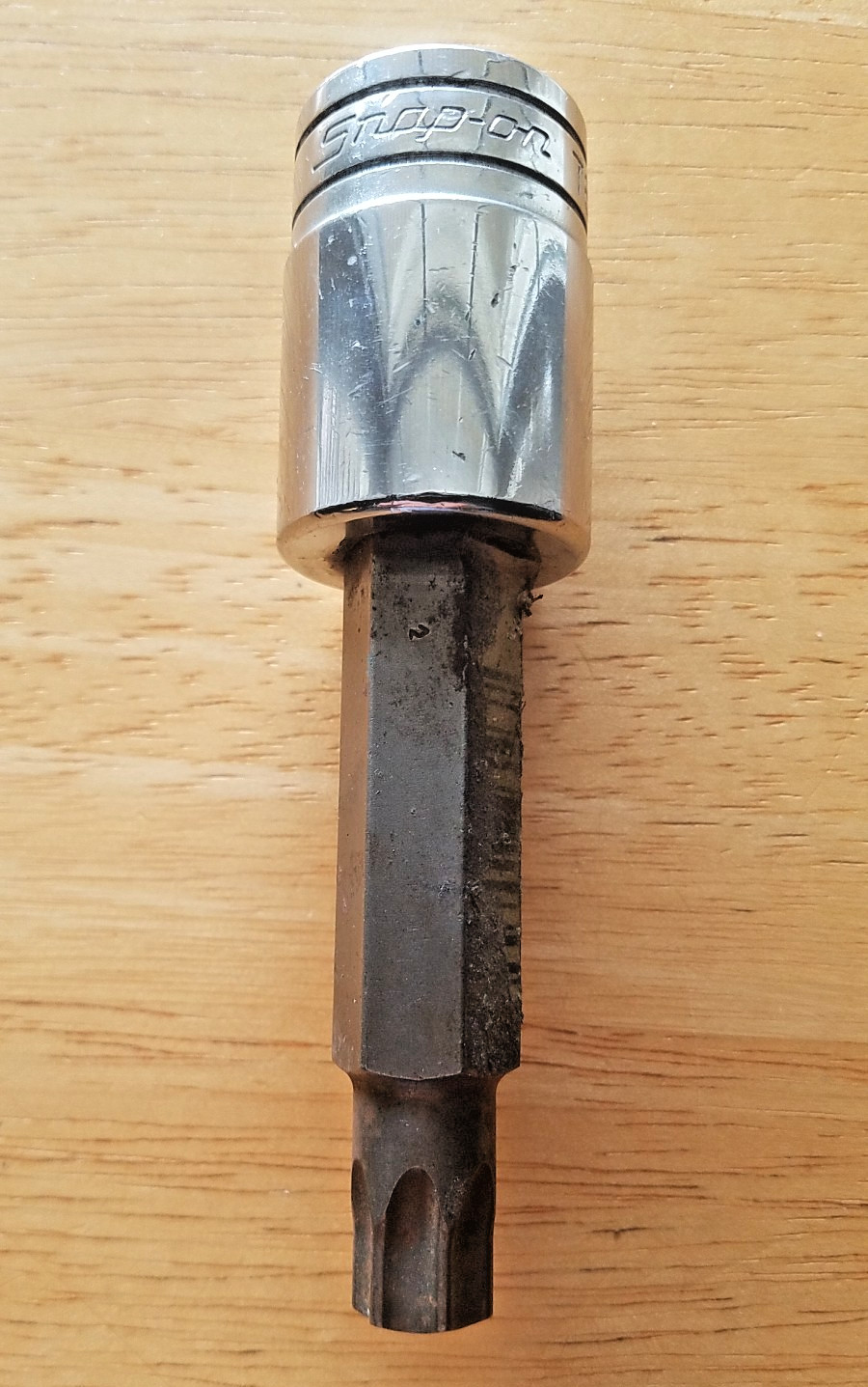 Snap On 1/2″ Drive LONG Shaft T60 Torx bit Socket # STXL60E MADE IN THE USA