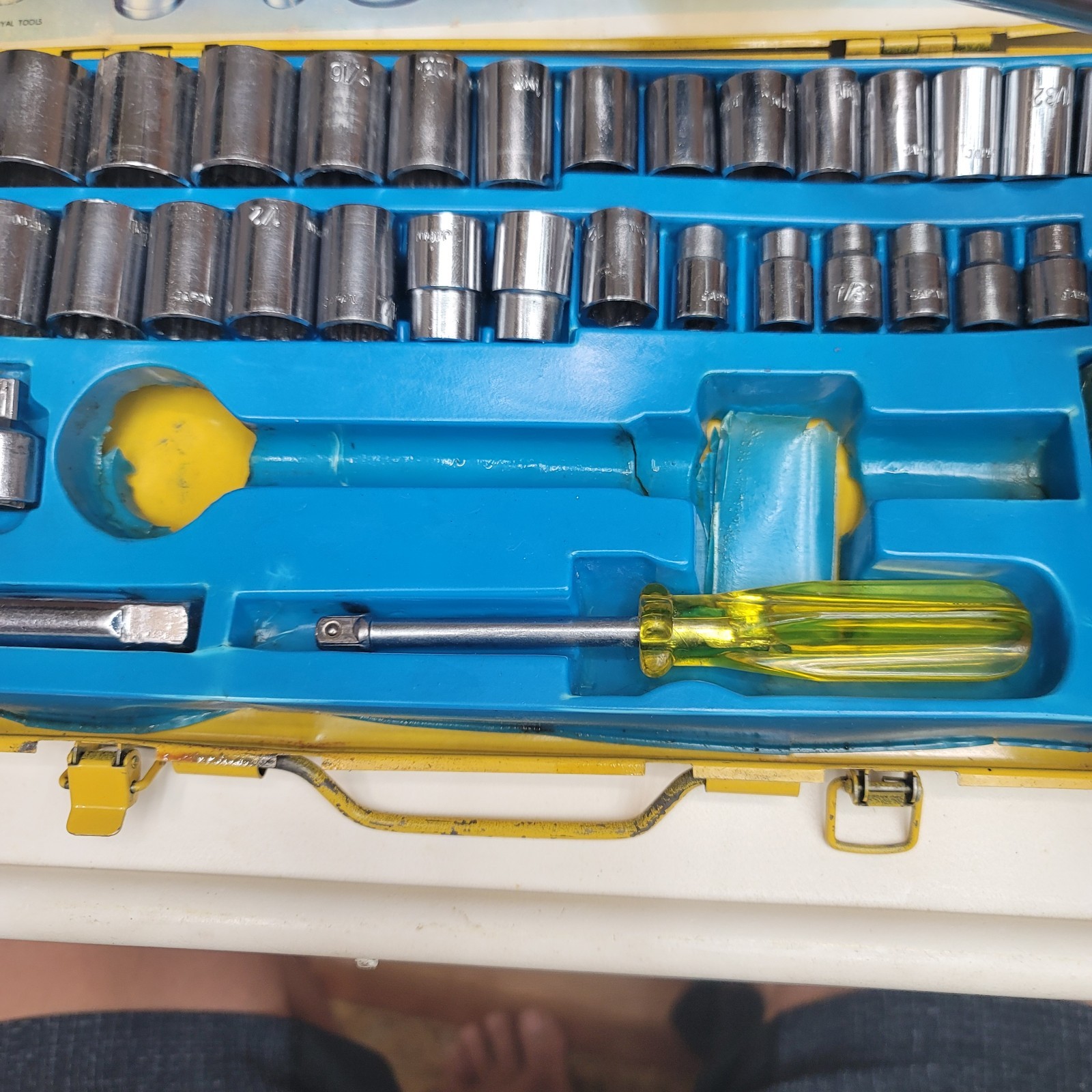 Vtg Royal Tools 40 Piece SAE & Metric Ratchet Socket Tool Set No. 275 Japan 1978