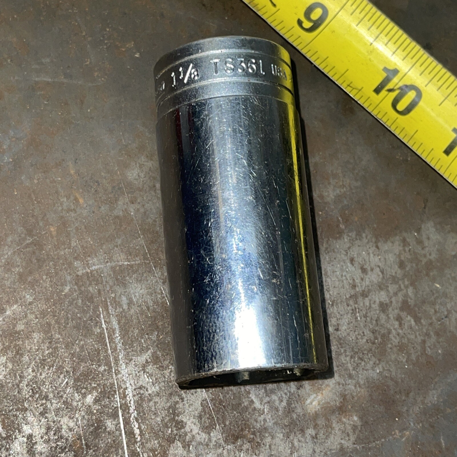 Snap on Tools USA TS361 1 1/8 In SAE 1/2 Drive 6 Point Deep socket 1-1/8