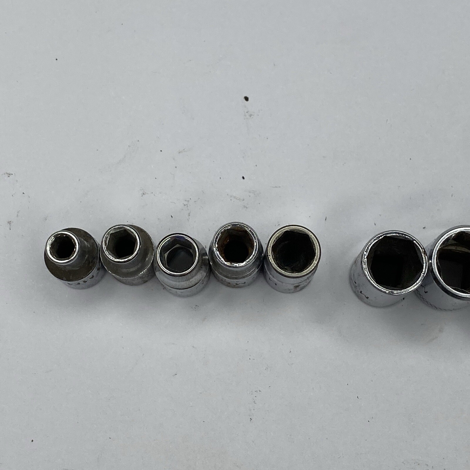 Mac Tools USA 1/4″ Drive Metric 4mm – 14mm Shallow 6-Point 11 Piece Socket Set