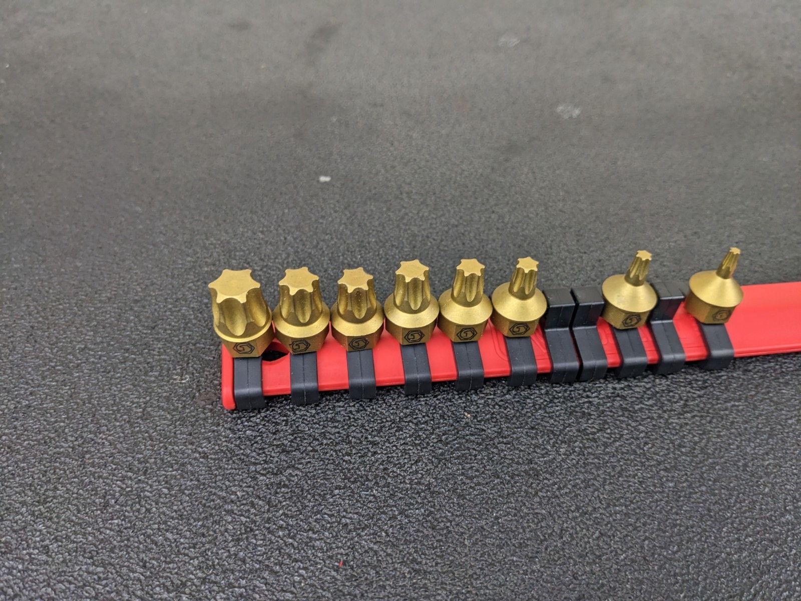 #bp130 Matco Tools SA1PTX11RB Torx Gold Color 1/4” Drive Super Stubby Socket Set