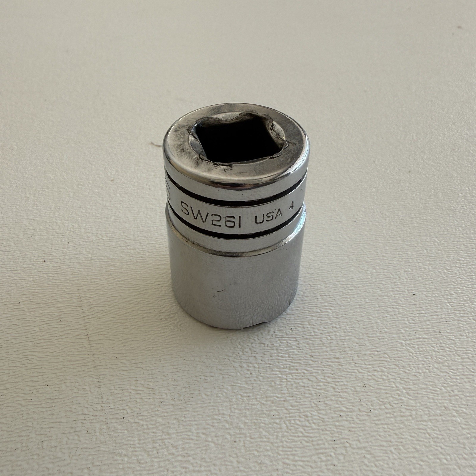 Snap-On Tools USA 1/2″ Dr 12-Pt SAE 13/16″ Flank Drive Shallow Socket SW261