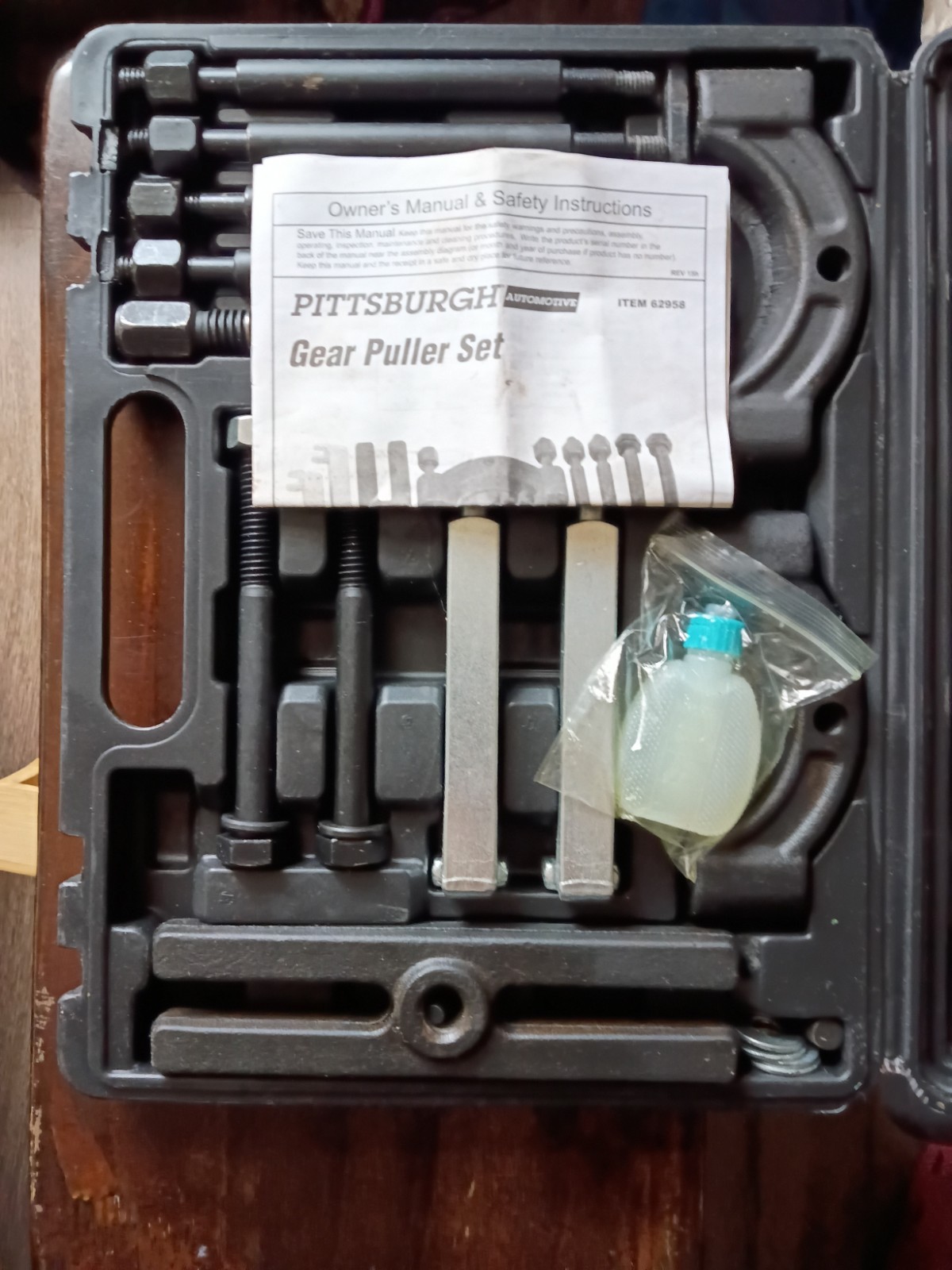 Pittsburgh Automotive Gear Puller Set Item 62958