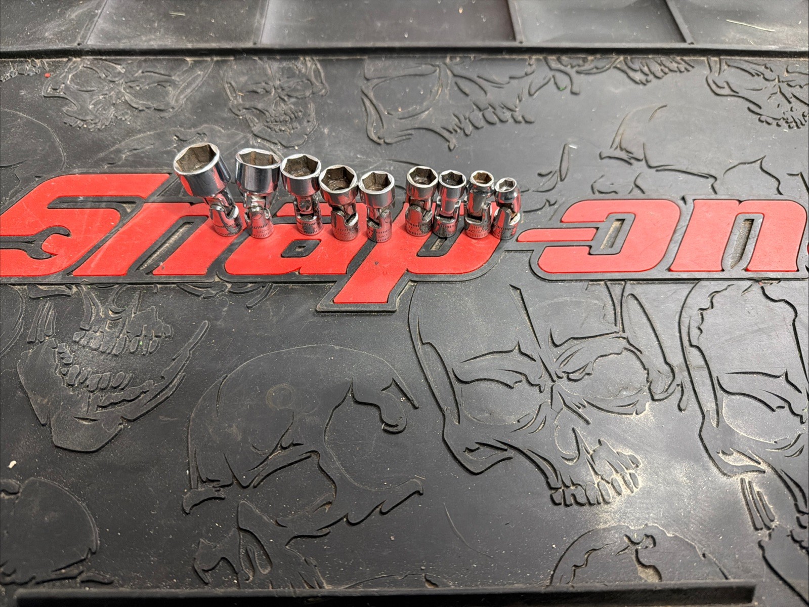 Snap-on 9pc 1/4″ Drive 6-Point Metric Swivel Universal Socket Set – USA