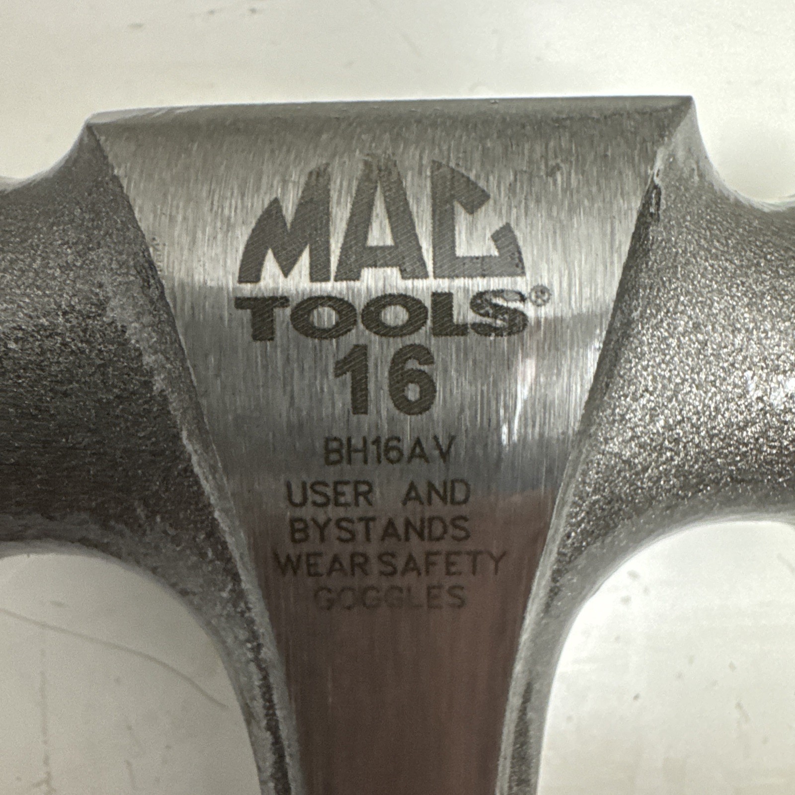 Mac Tools Heavy Hitter AntiVibe System Ball Peen Hammer Model BH16AV Brand New