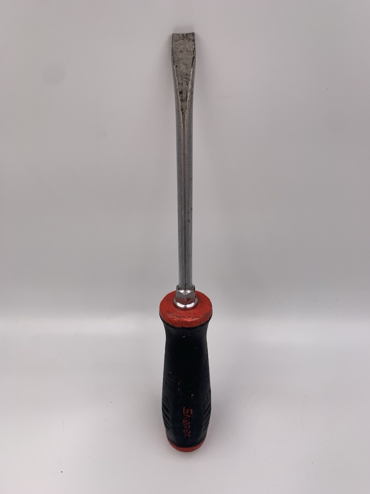 Snap On Tools HD Flat Tip Screwdriver 10-3/4″ Long RED Soft Grip Handle -READ-