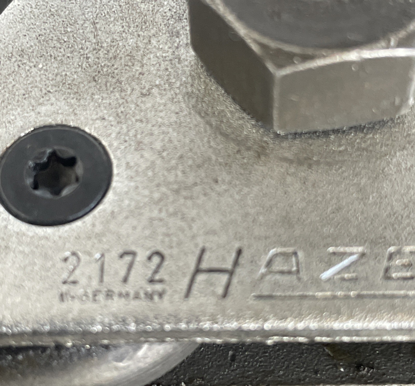 Hazet 2172 Self-Gripping Adjustable Oil Filter Wrench 3/8″ Drive W. Germany