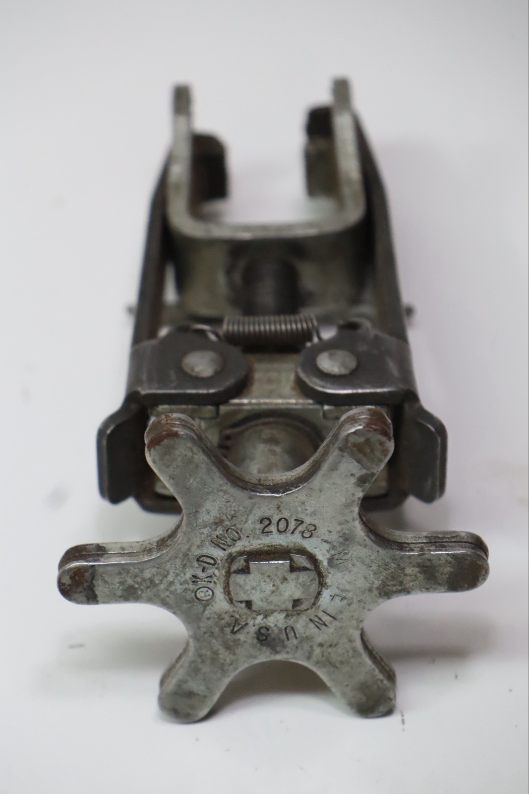 K-D Tools KD 2078 Overhead Valve Spring Twist Compressor 4″ Jaws (Good, Sharp)