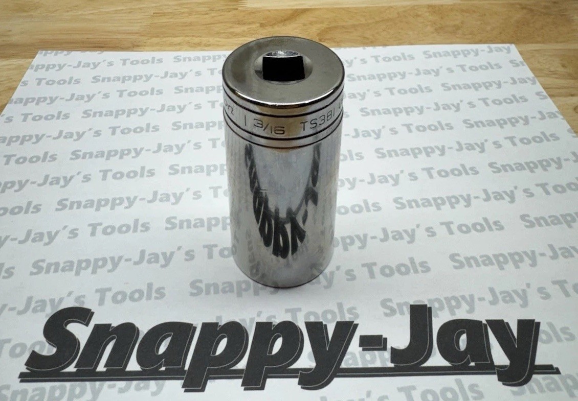 Snap-on Tools USA NEW 1/2″ Drive 1-3/16″ SAE Deep 6 Point Chrome Socket TS381