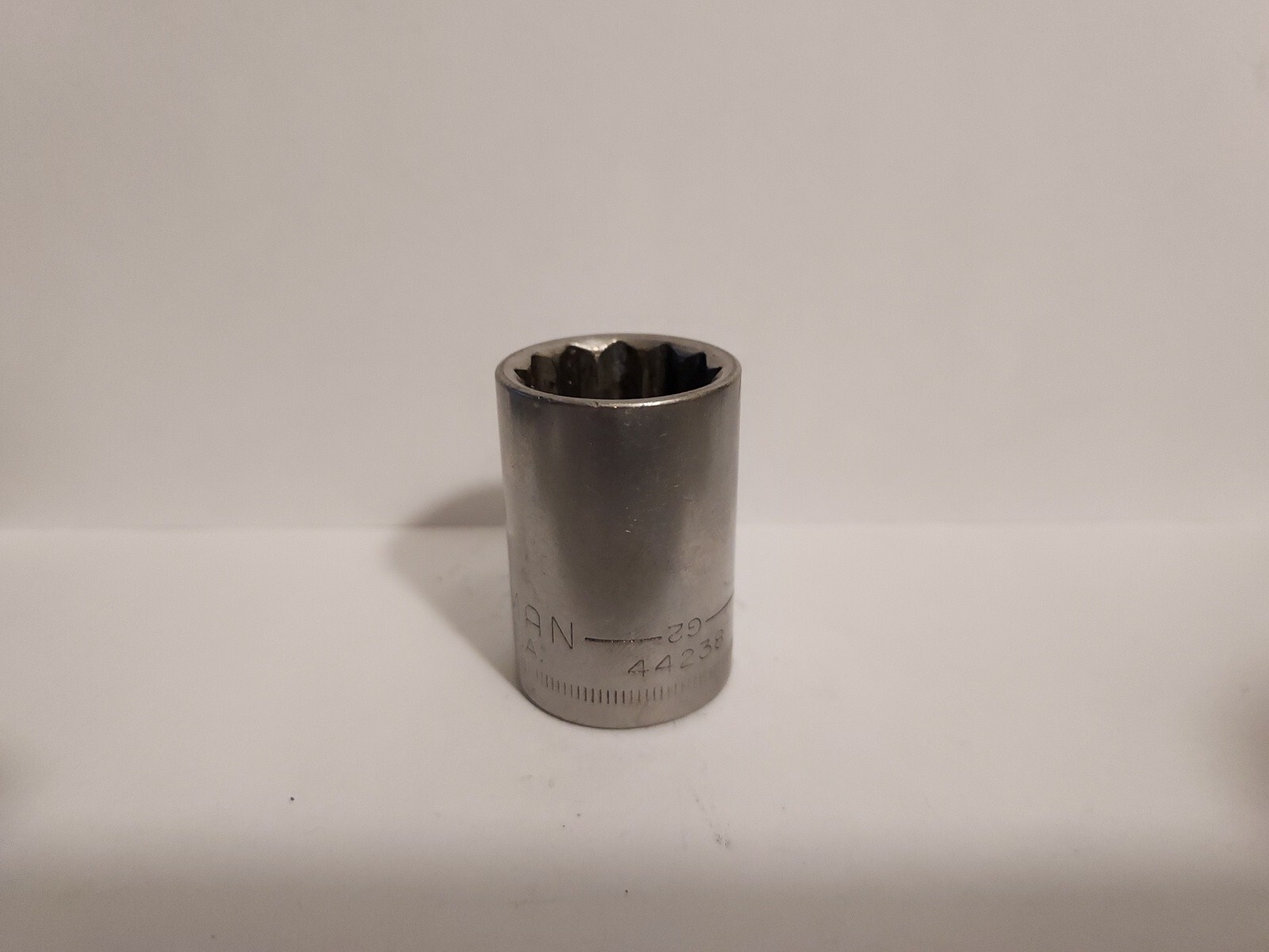 Craftsman 1/2″ Drive 19MM 12 Point Shallow Socket Metric G 44238 USA NOS