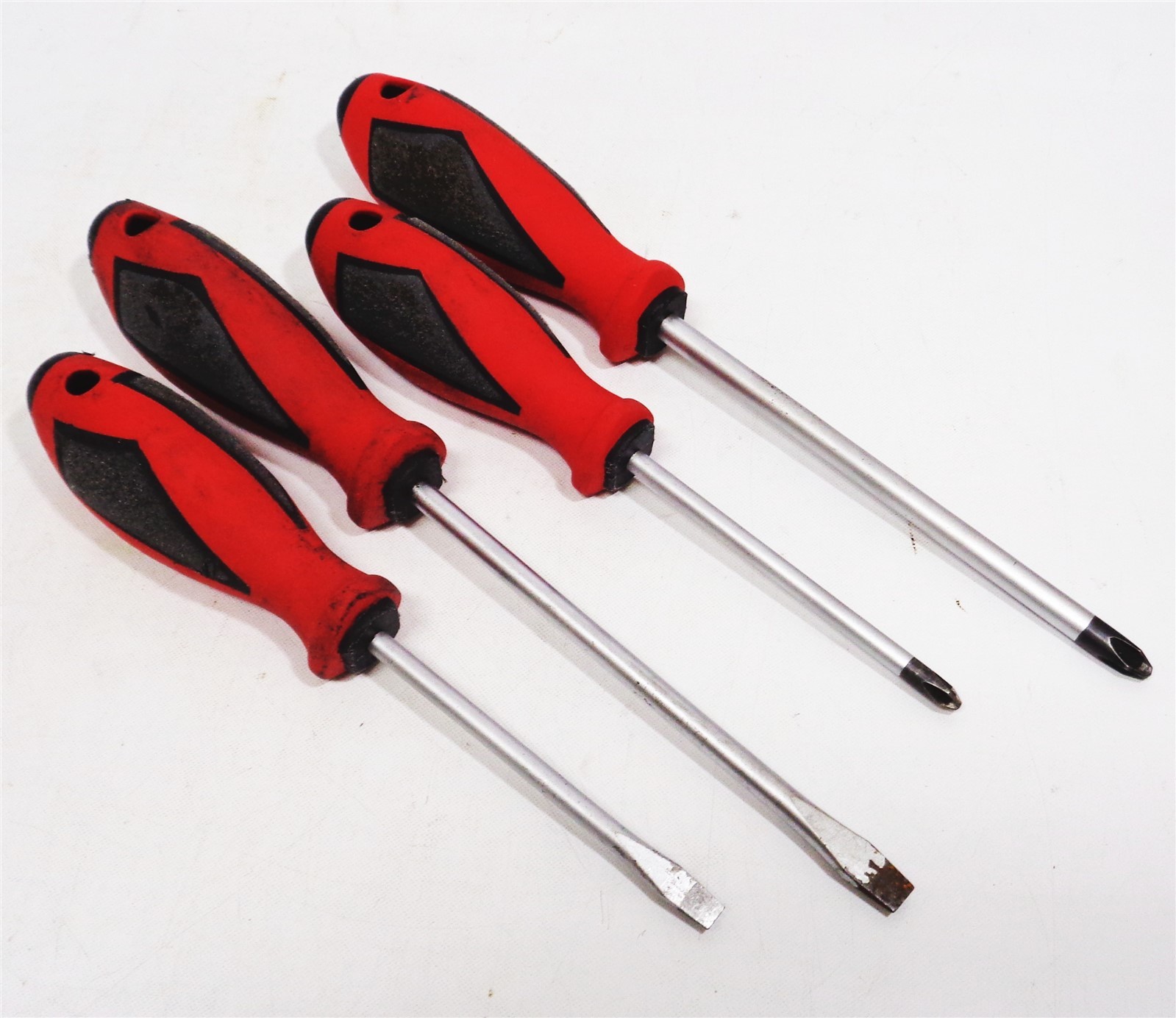 Matco Tools 4pc Screwdriver Set SPR106CA, SPR54CA, SPR106P3CA, SPR84P2CA