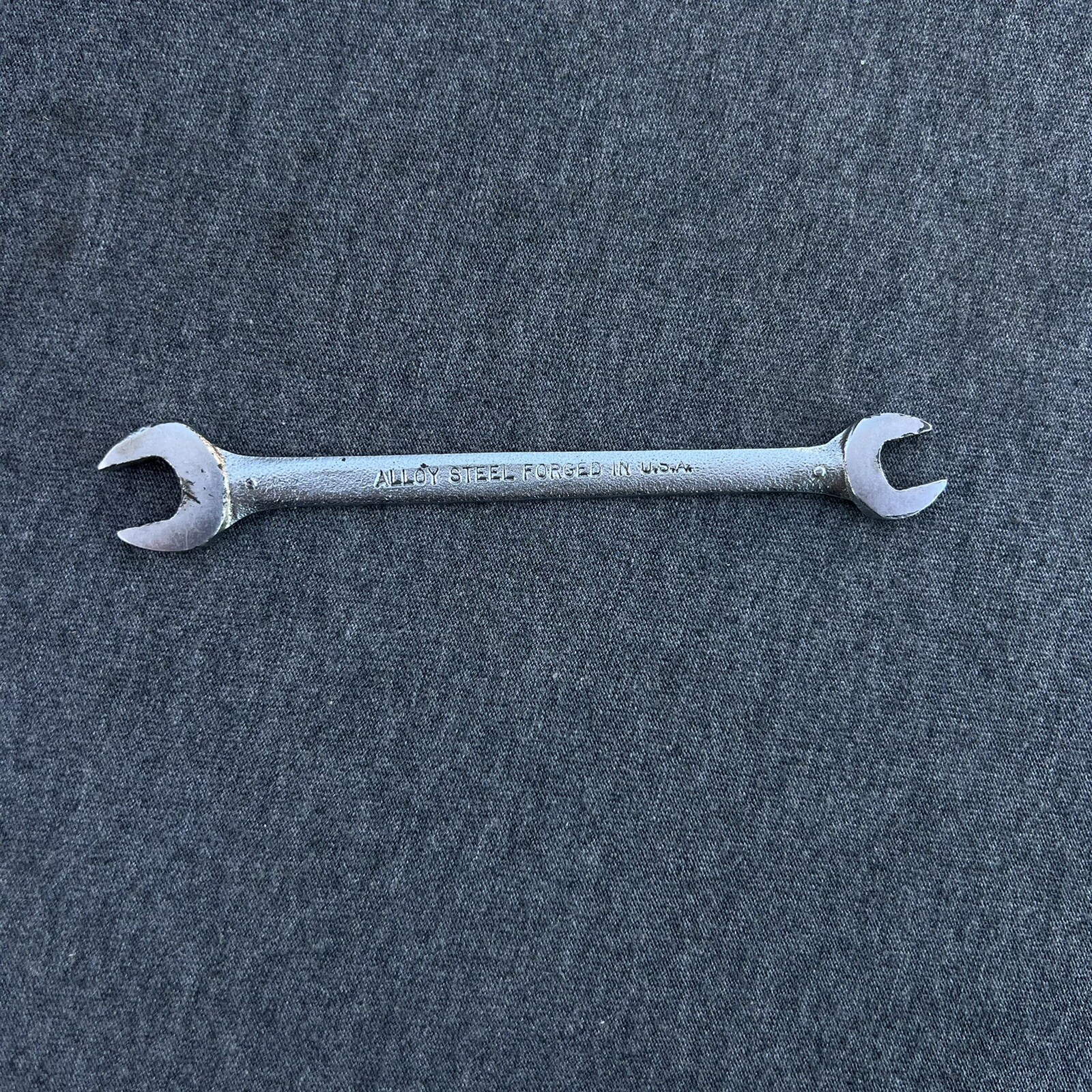 Vintage NEW BRITAIN USA NDF-10 1/4in X 5/16in SAE Open End Wrench NDF10