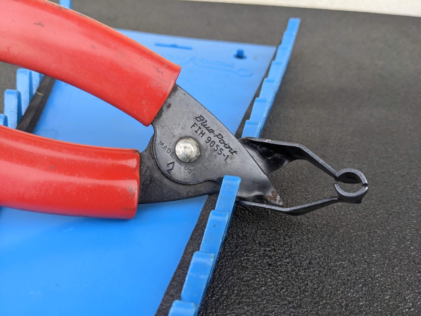 #bo807 Blue Point Fuel Line Disconnect Pliers FIH 9055-1