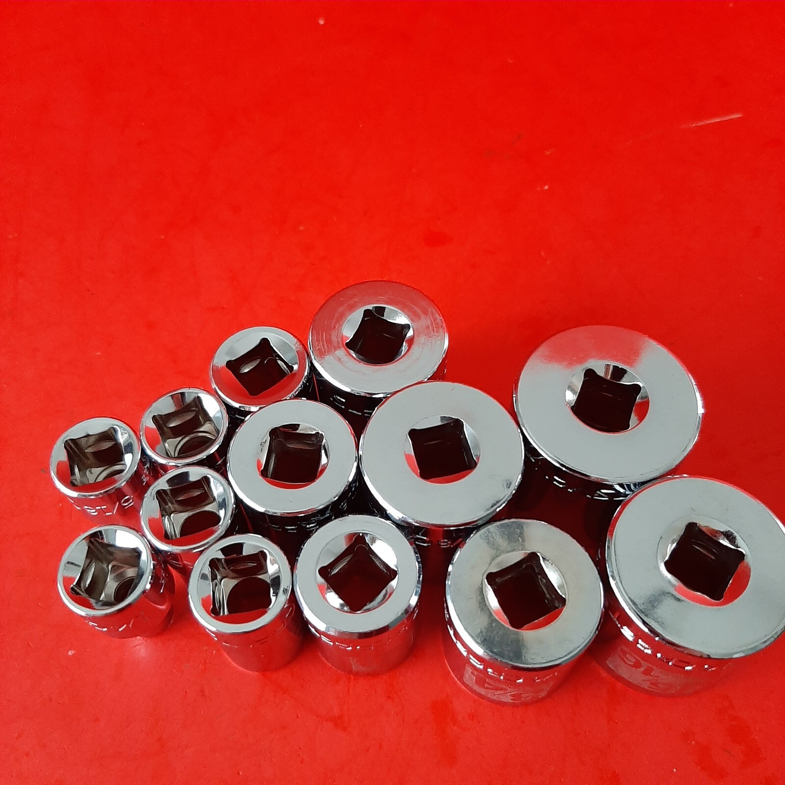 NEW 1/4 to 1″ CRAFTSMAN Easy Read 13 Piece 3/8 Drive 6pt Shallow SAE Socket Set