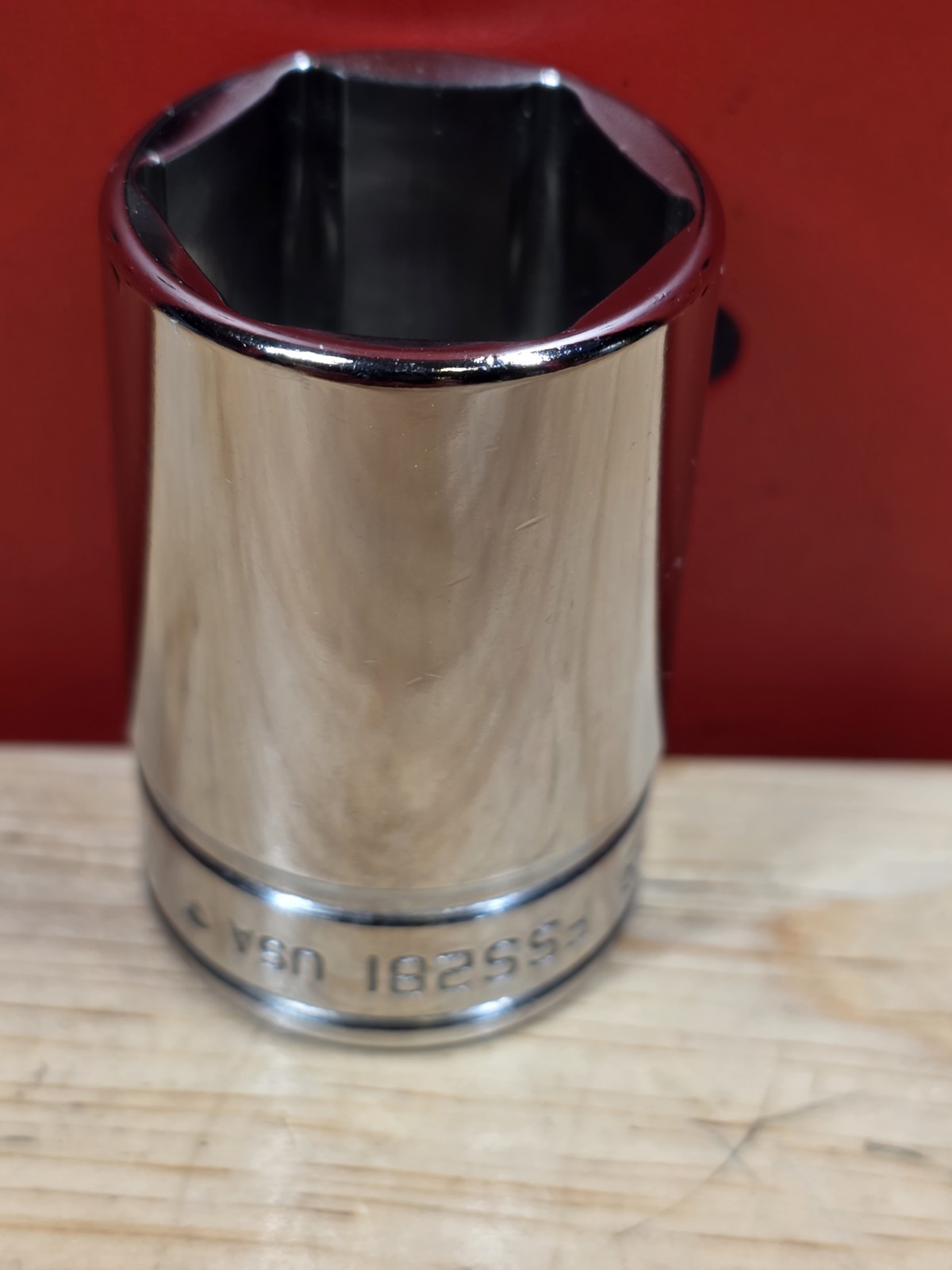 Snap-on Tools FSS281 7/8″ SAE 3/8″ Drive 6-Point Semi-Deep Chrome Socket USA