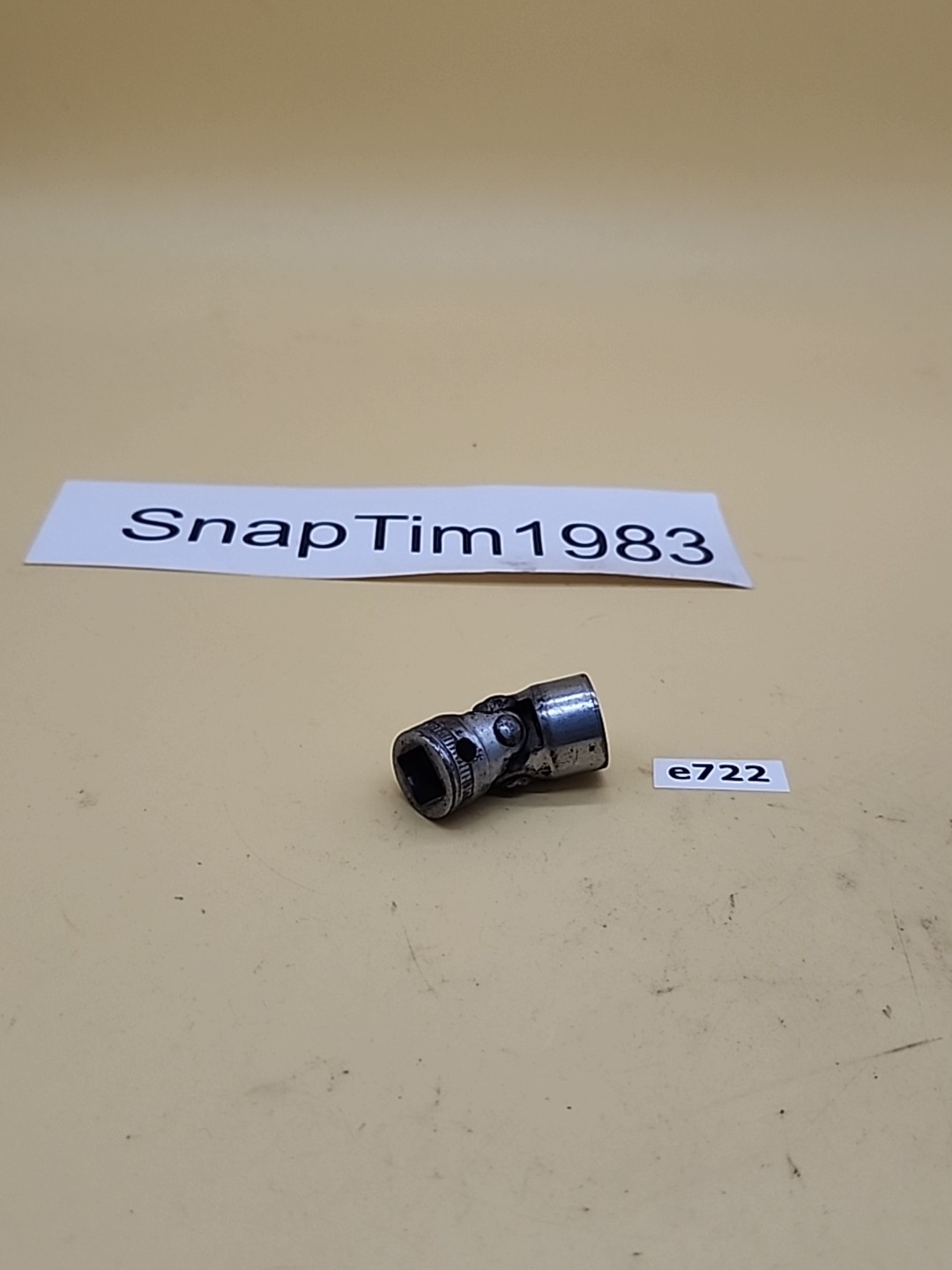 Snap-on Tools F-18 9/16″12pt 3/8dr. Swivel Socket USA