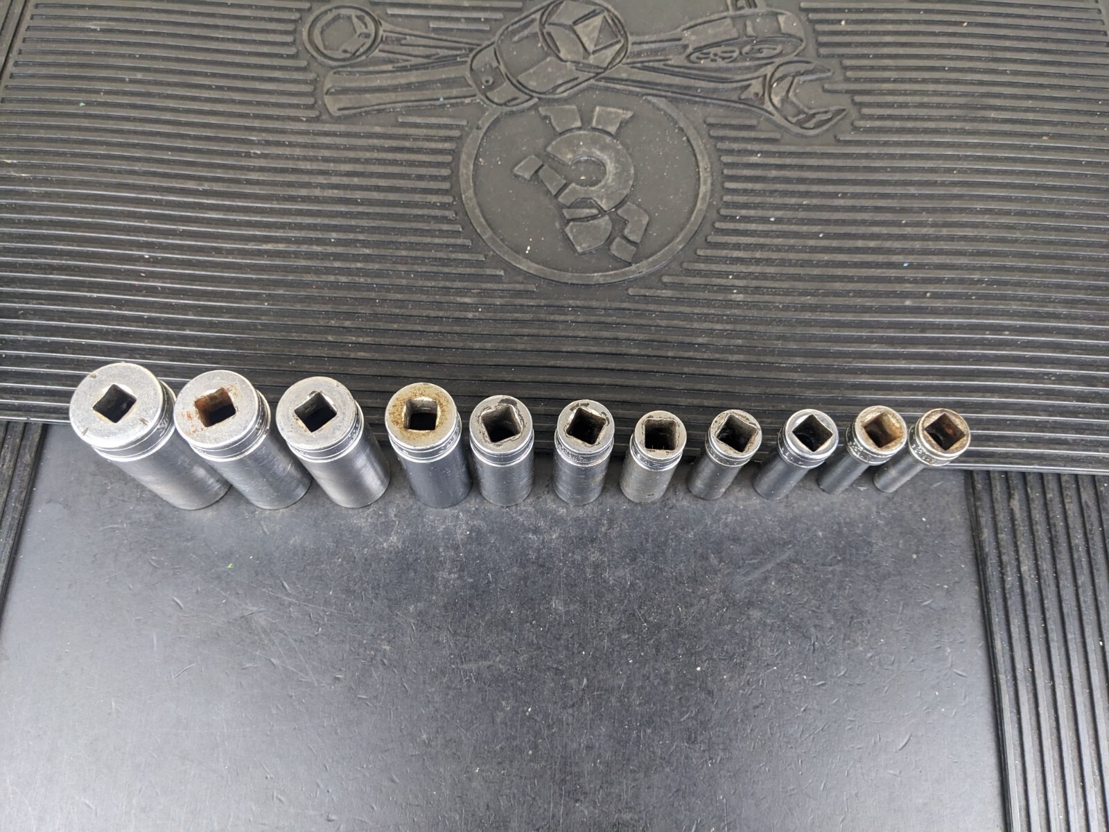 #bg227 Snap on Tools 211SFSY 3/8″ Drive Deep Chrome Socket Set Socket Set