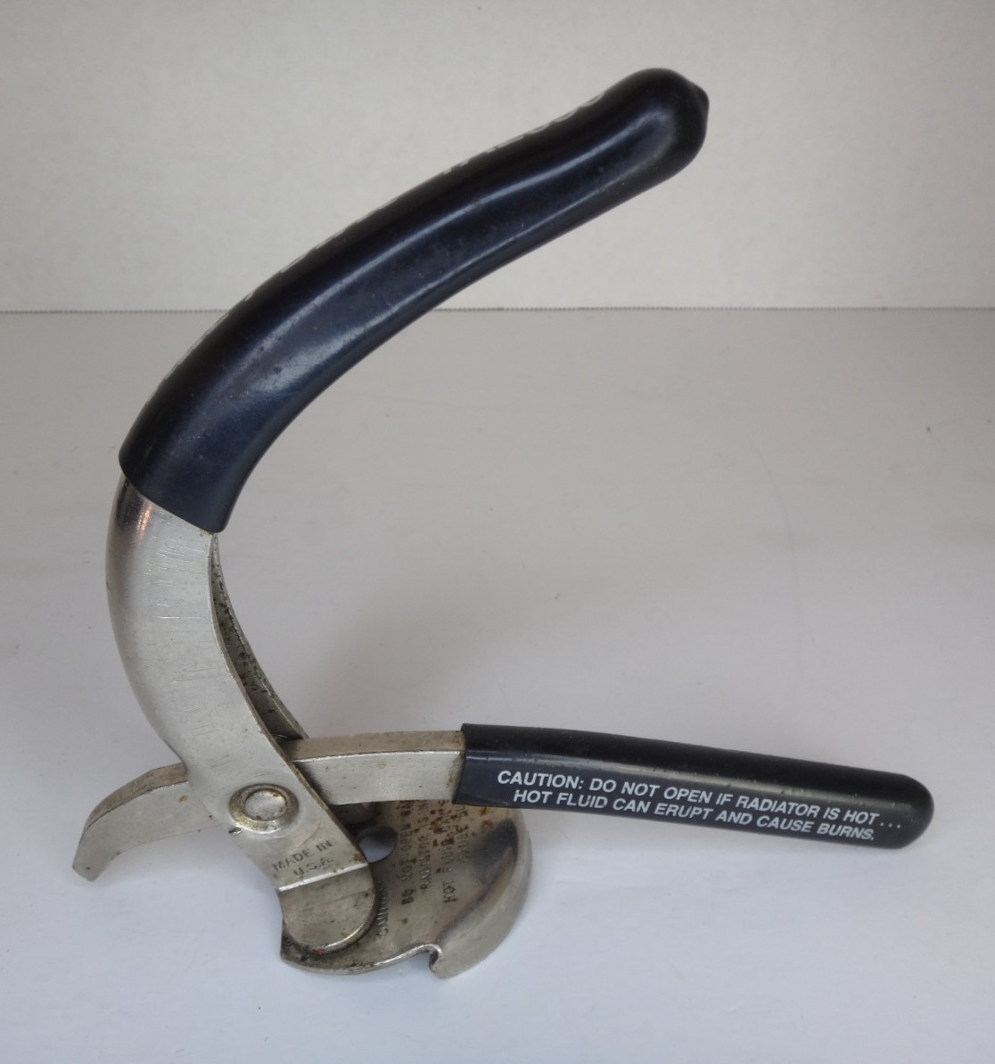 SNAP-ON Tools Blue-Point Radiator Cap Coolant Reservoir Removal Pliers YA2090