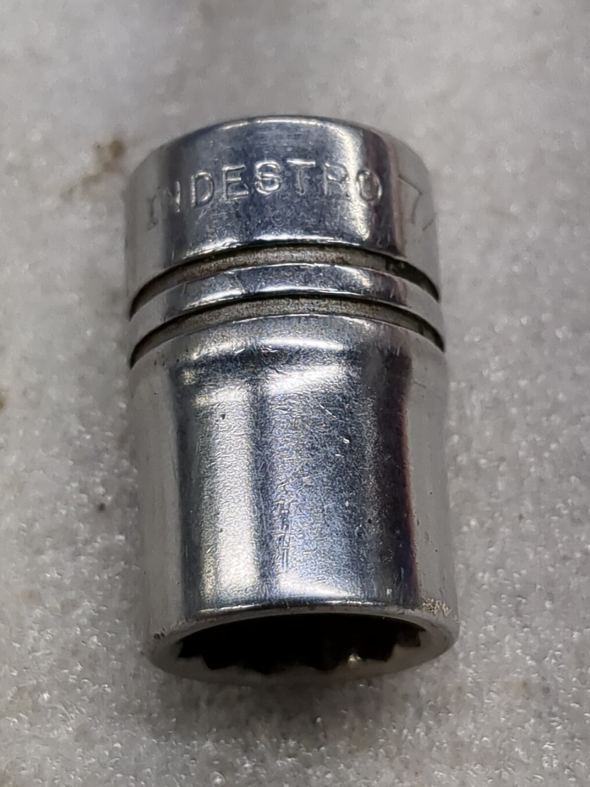 Vintage Indestro 3/8 DRIVE 12 POINT 7/16″ Standard Socket 6214