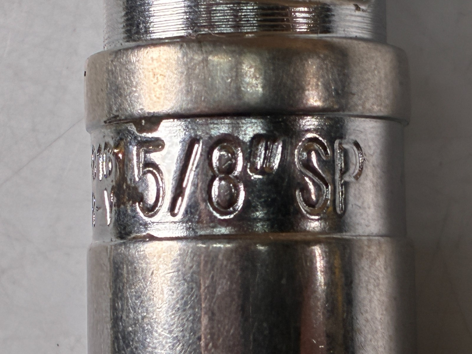 5/8-Inch Socket 3/8-Inch Drive 6-Point Universal Joint (spark plug) Power Torque