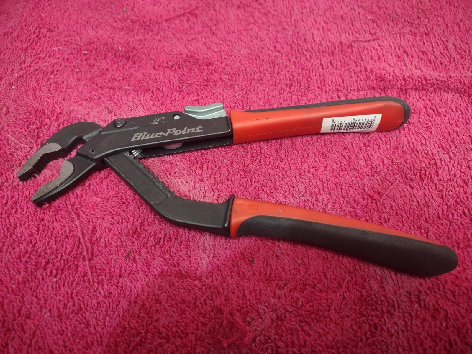 New!!! BLUEPOINT TOOLS AP7 7″inch Red & Black Soft Grip Adjustable Joint Pliers