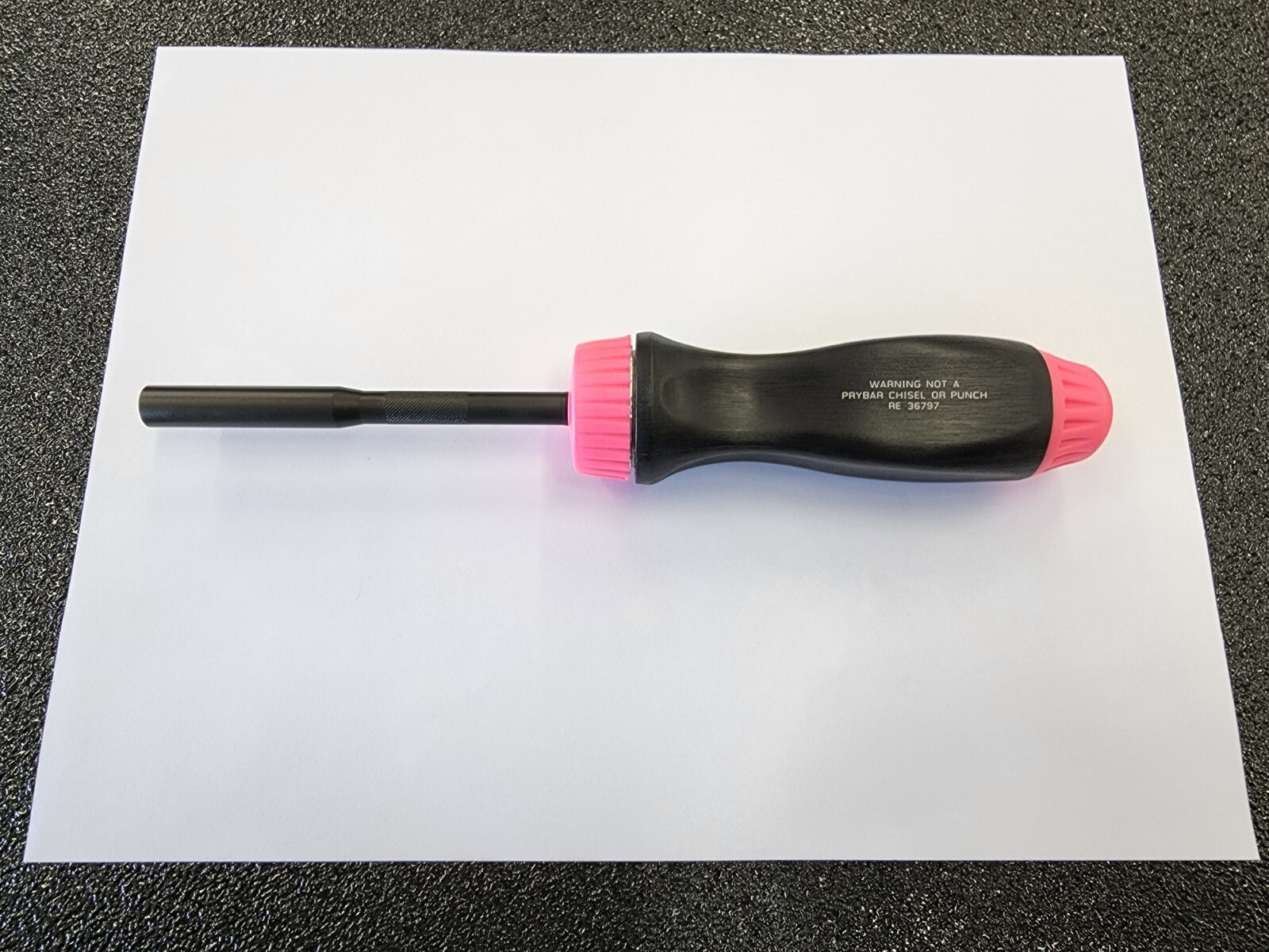Snap-on Tools USA NEW BLACK & PINK Ratcheting Screwdriver w/Bits SSDMR4B