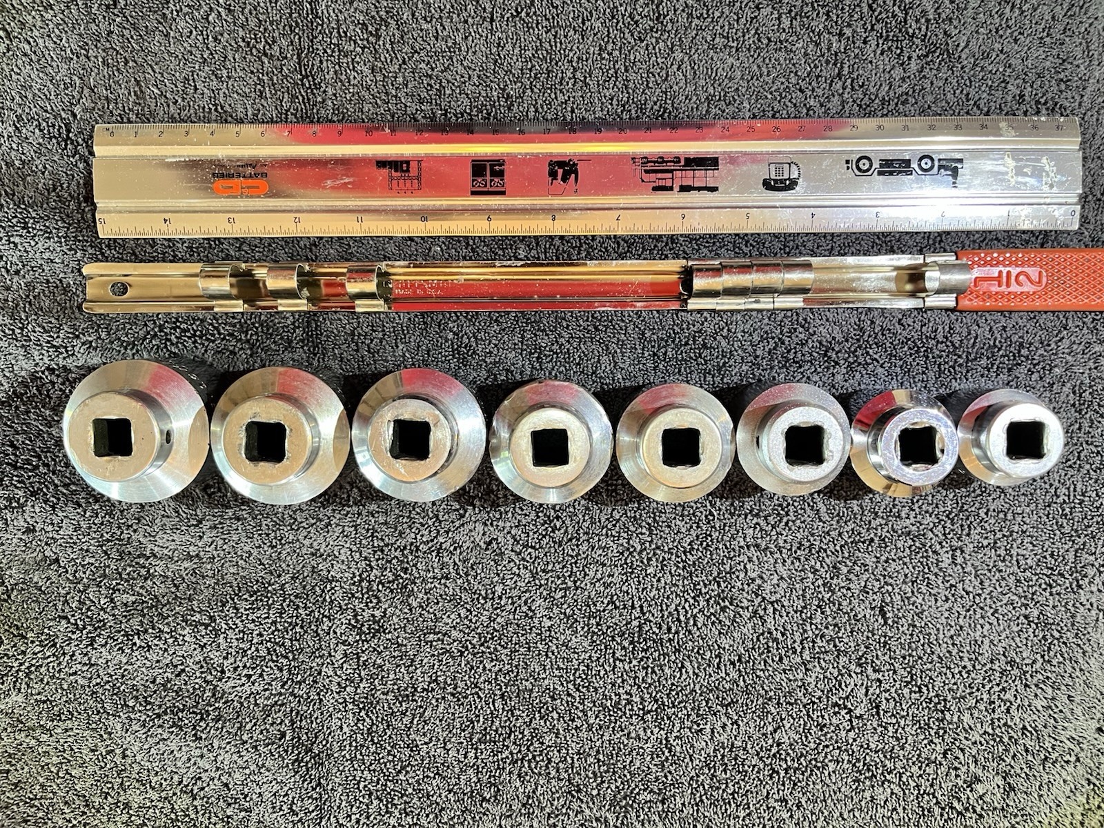 Mac Tools 8 Pc 1/2″ Drive 6-Point SAE Chrome Socket Set Large 1-1/4″ – 1-9/16″