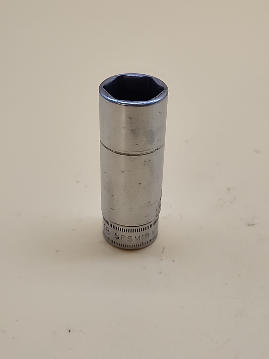 Snap-On Tools 3/8″ Drive 6pt 18mm SFSM18 Metric Deep Chrome Socket USA
