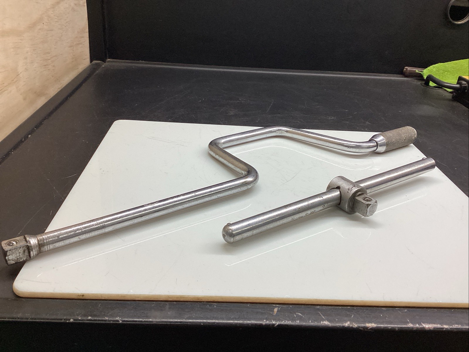 SK 40181 Speed Handle 1/2 Inch Drive + SK 40152 Sliding T Handle 1/2 Inch Drive