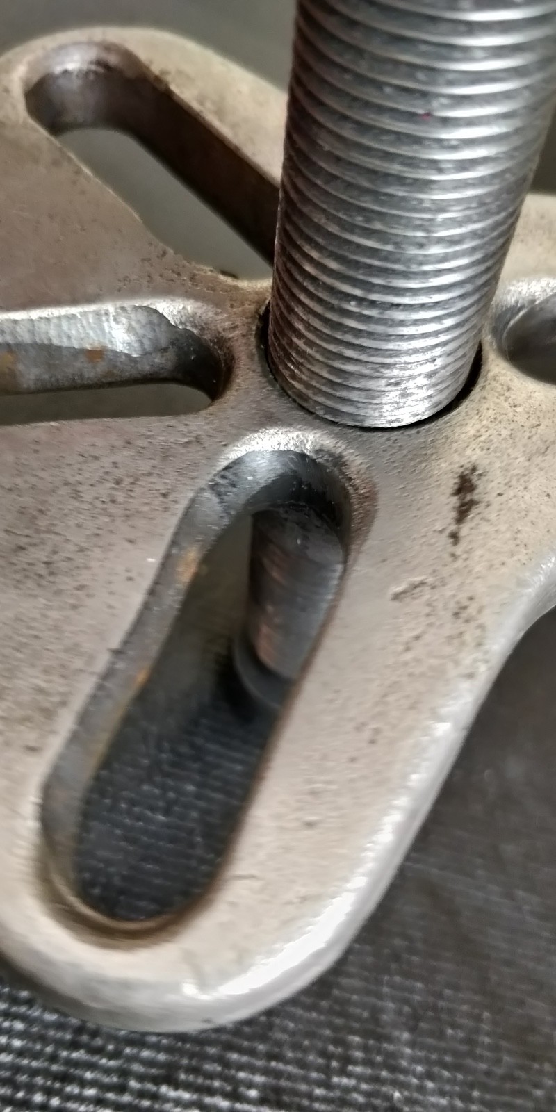 Snap On Puller Yoke & Pressure Screw CJ 98 + CJ 83-3 + CJ 84-16