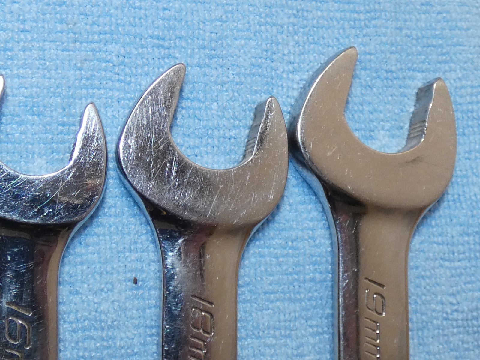SNAP-ON 6PC METRIC 12PT SHORT COMBINATION WRENCH SET 19MM.18MM,16MM,15MM.12,11MM