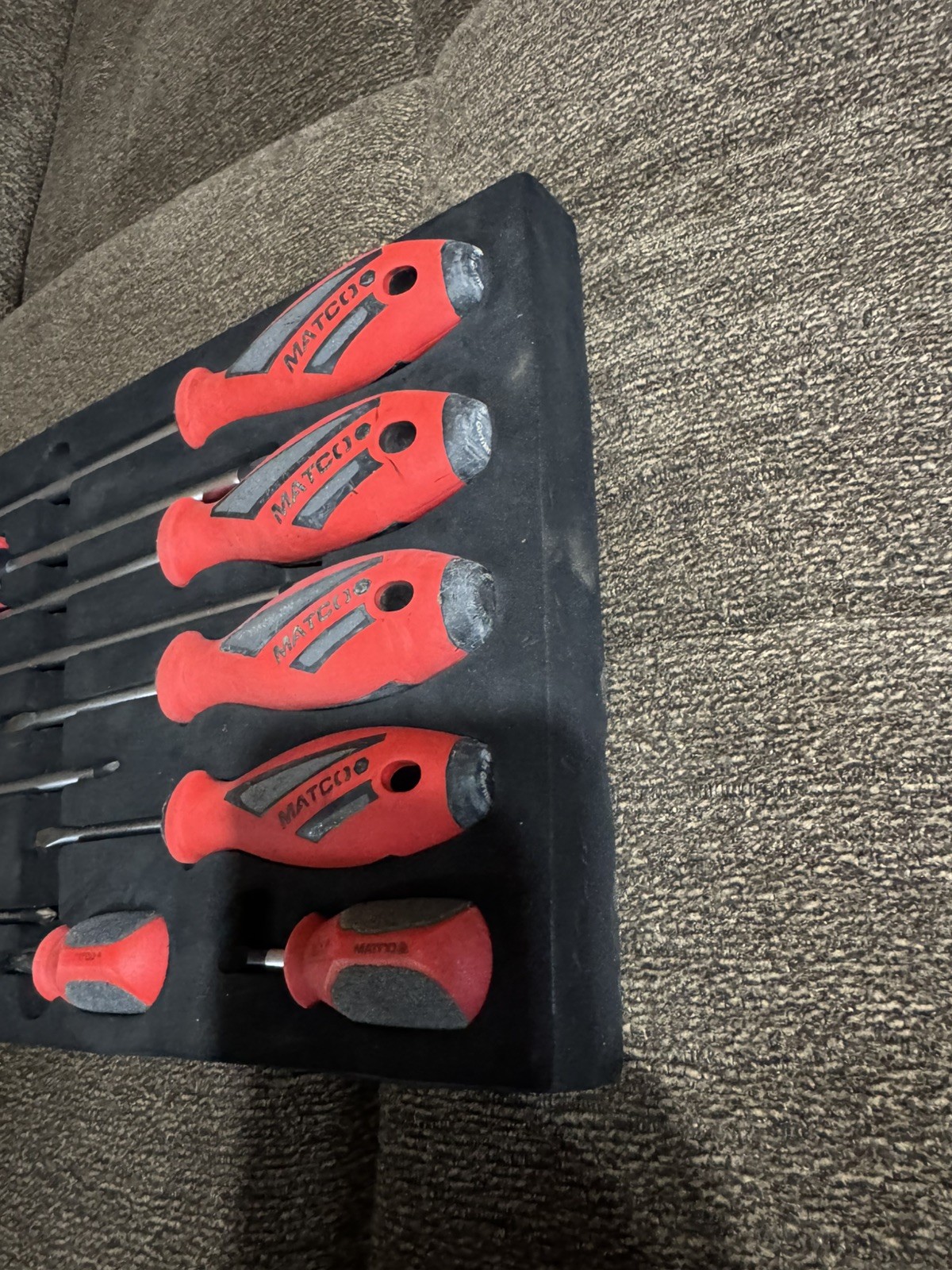 Matco 10 PIECE TOP TORQUE II™ SCREWDRIVER SET – Red SSPCR10C *** ONE DAMAGED ***