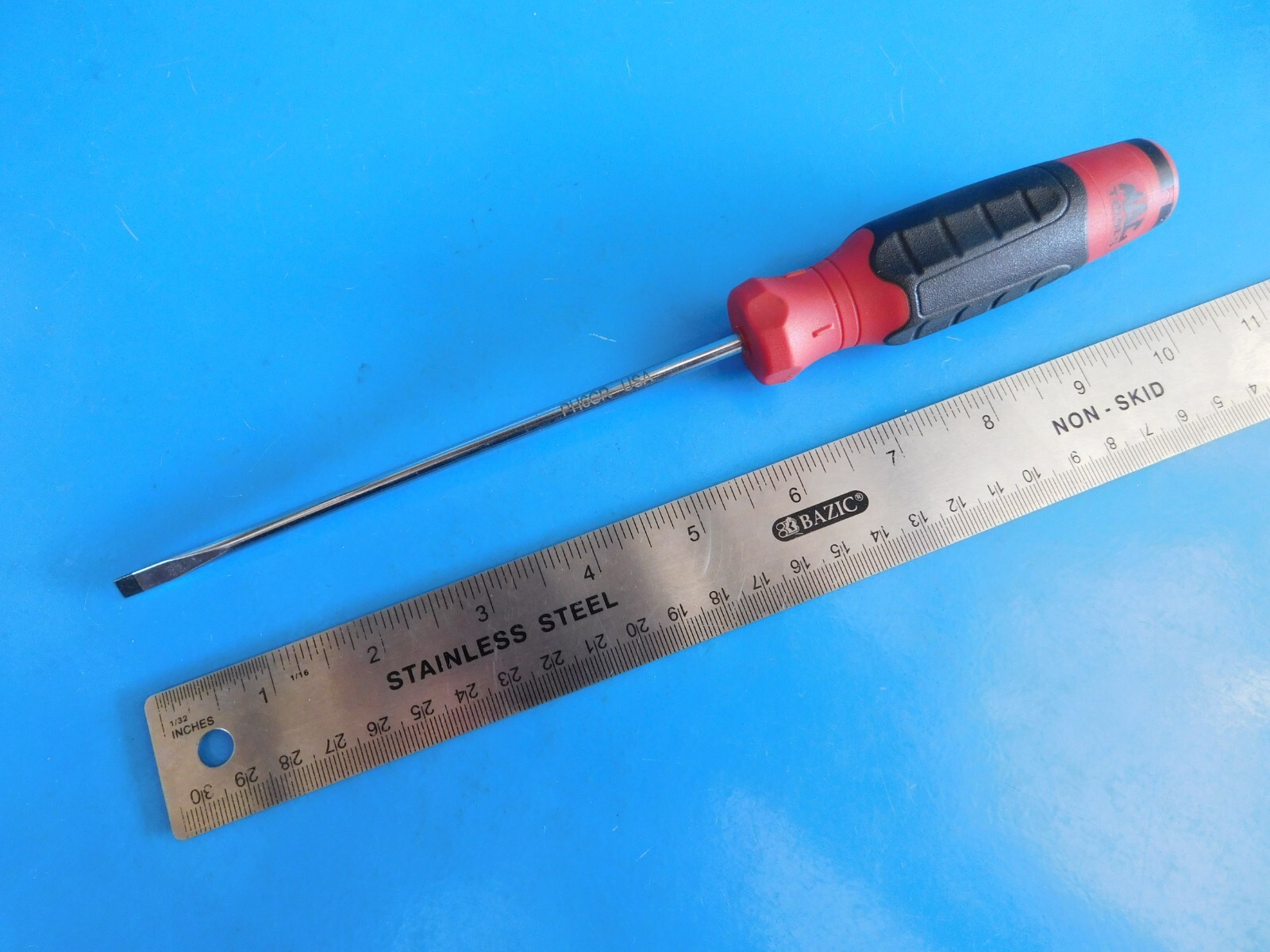 NEW, MAC TOOLS 6 IN. BLADE «FLAT» CABINET RED HANDLE SCREWDRIVER, PART #PH6CR