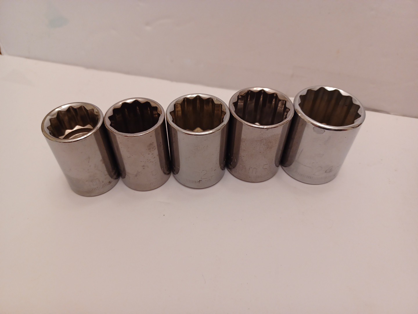 Craftsman Socket 15 Pcs 13-1/2″Drive Asst SAE Size/5-Metric 1/2″/2-3/8″FREE SHIP