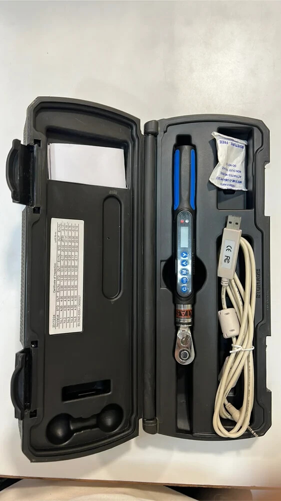 High Quality & Durable 10 – 20 Nm Digital Torque Wrench For Industrial Use