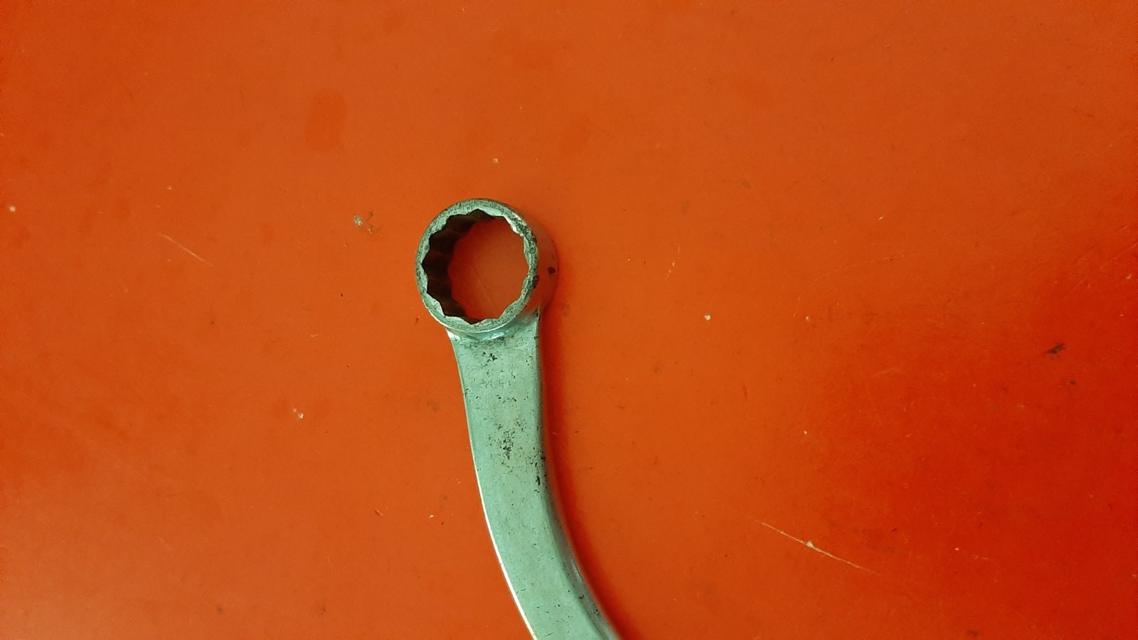 Snap-on 9/16″ x 5/8″ 12PT Half Moon Box End Obstruction Wrench CX1820 Engraved