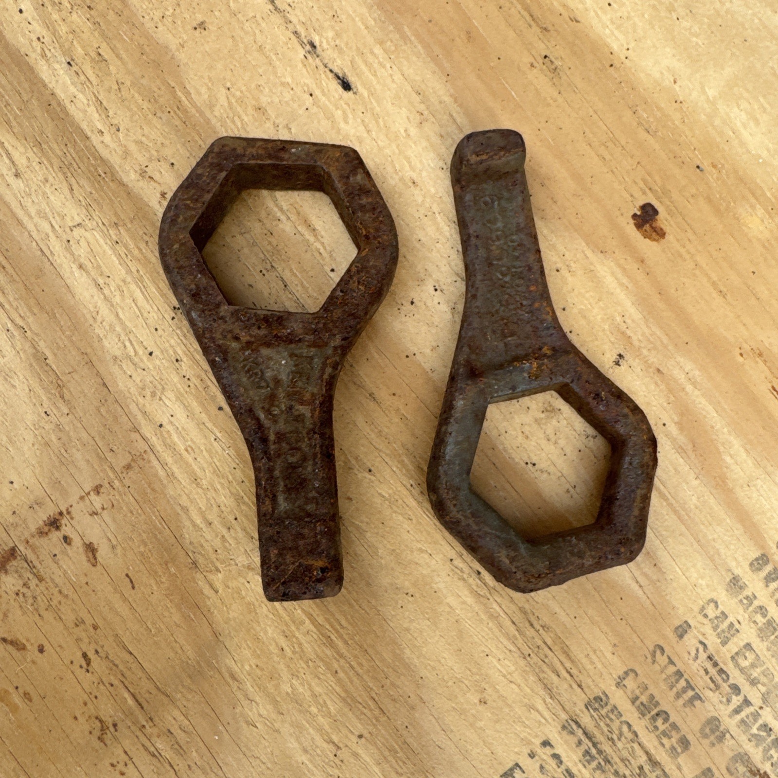 Ken-Tool 30610 porkchop TX10 cap nut wrench 35mm Ken-Tool cap nut wrench – Lot 2