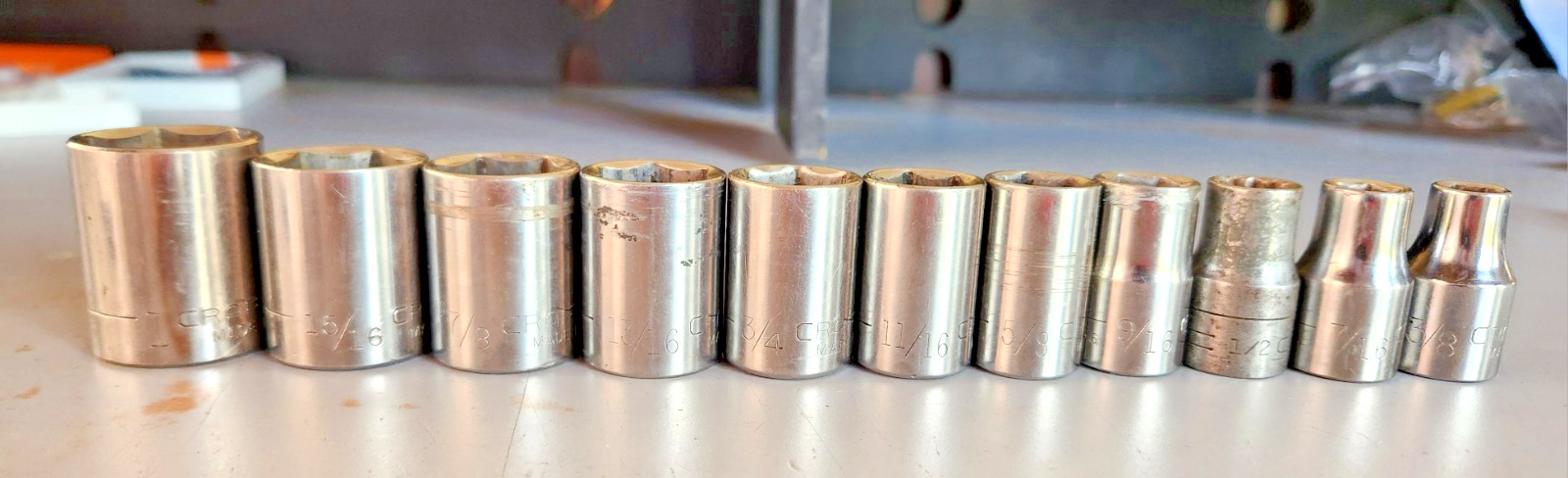 Craftsman USA Socket Set 1/2″ 6 pt. 11 pc. SAE 3/8 to 1 G Series & Ratchet 44985