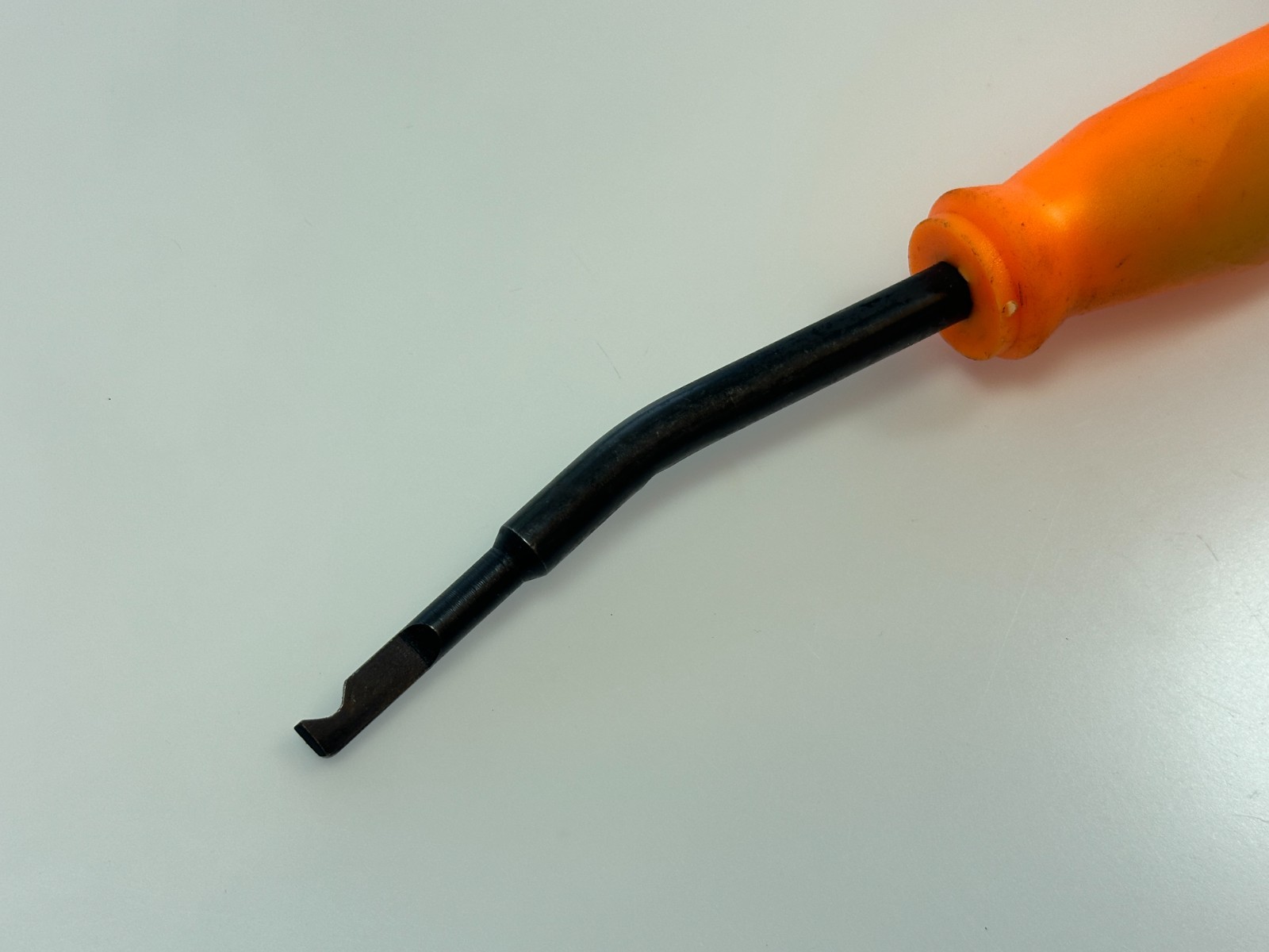 Matco Tools Witte Germany ORANGE Hard Grip Specialty Trim? Clip? Tool