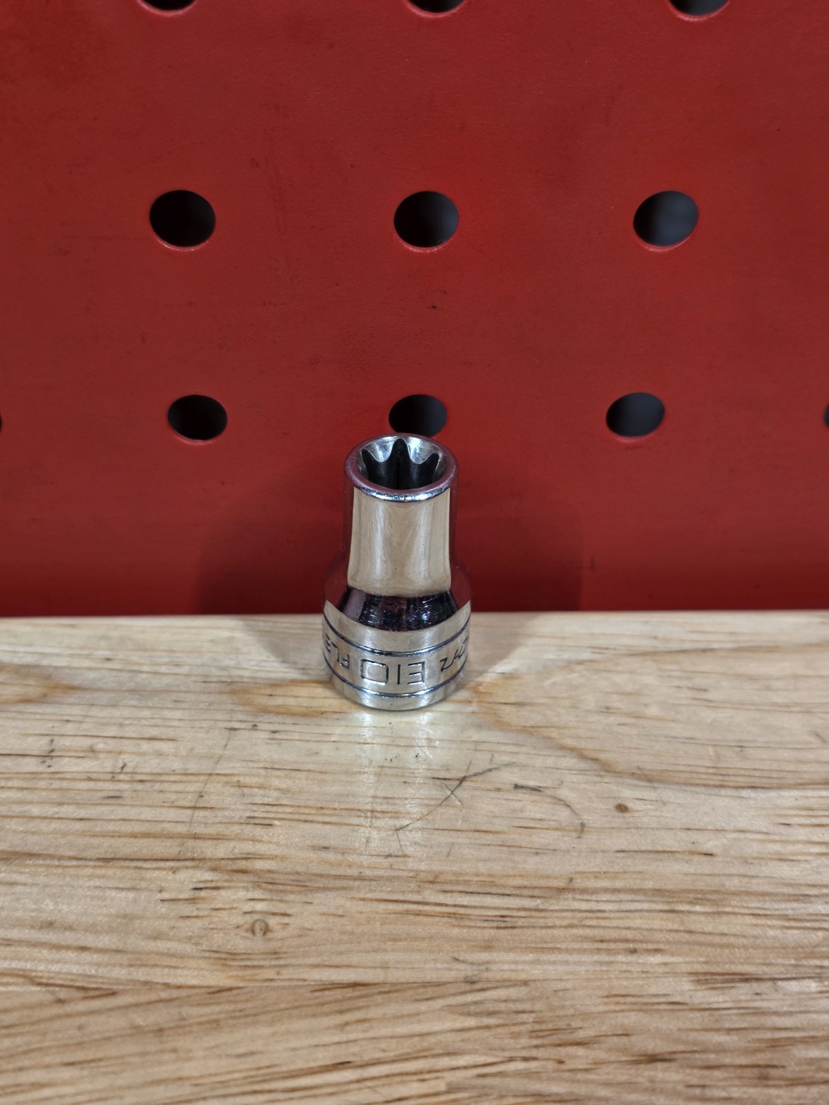 Snap-on Tools FLE100A E10 3/8″ Drive Inverted TORX Chrome Socket External E Torx