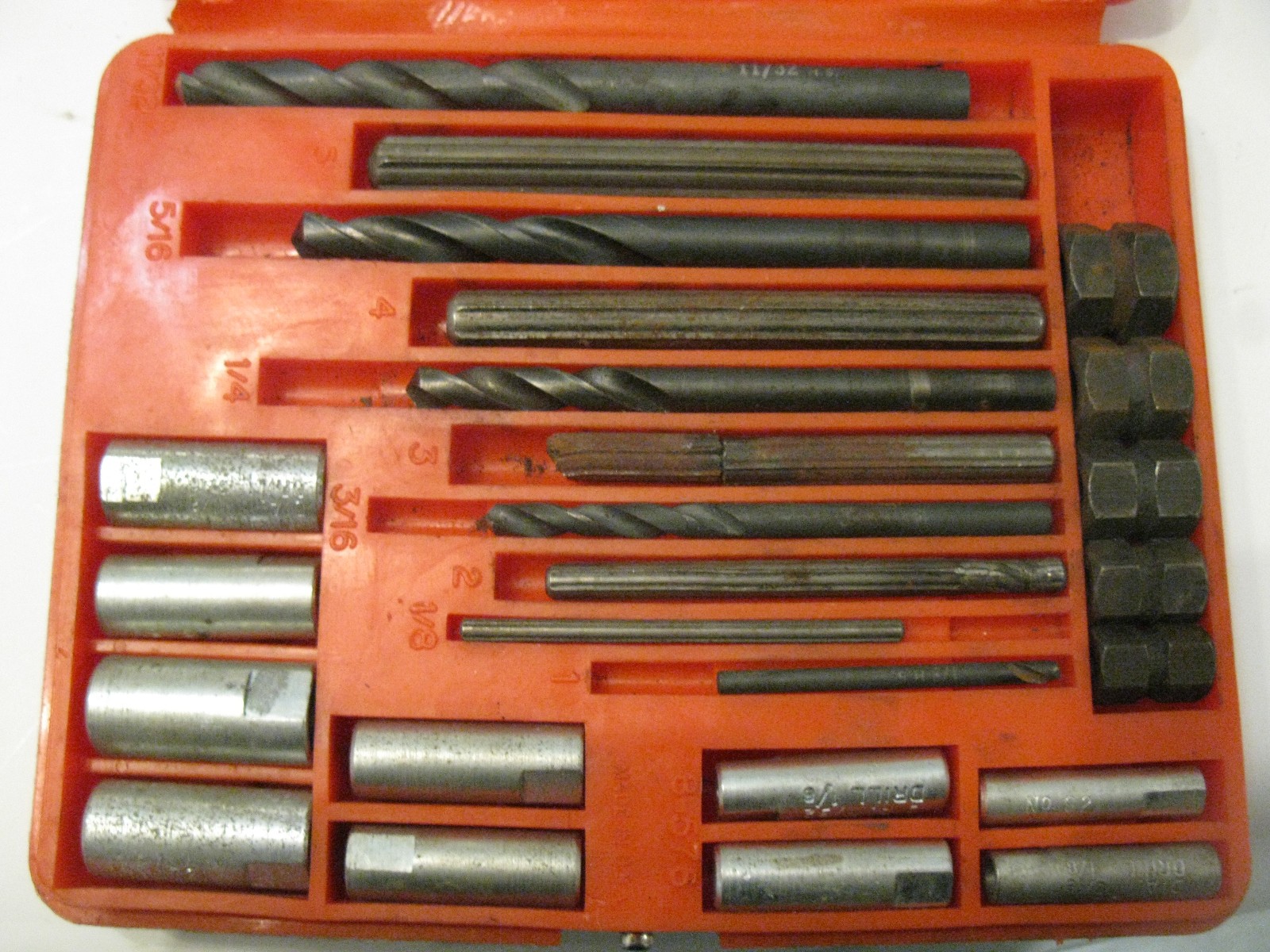 Blue Point No 1020 Broken Screw Bolt EXTRACTOR SET in Case USA snap on