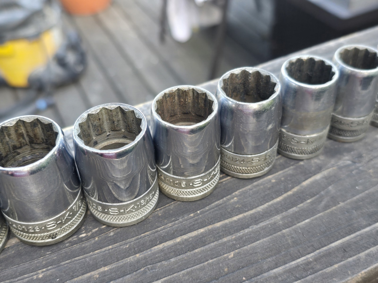 S-K USA 13 Piece 1/2″ Drive 12 Pt. SAE Socket Set 1/2″ – 1-1/8″ SK Knurled