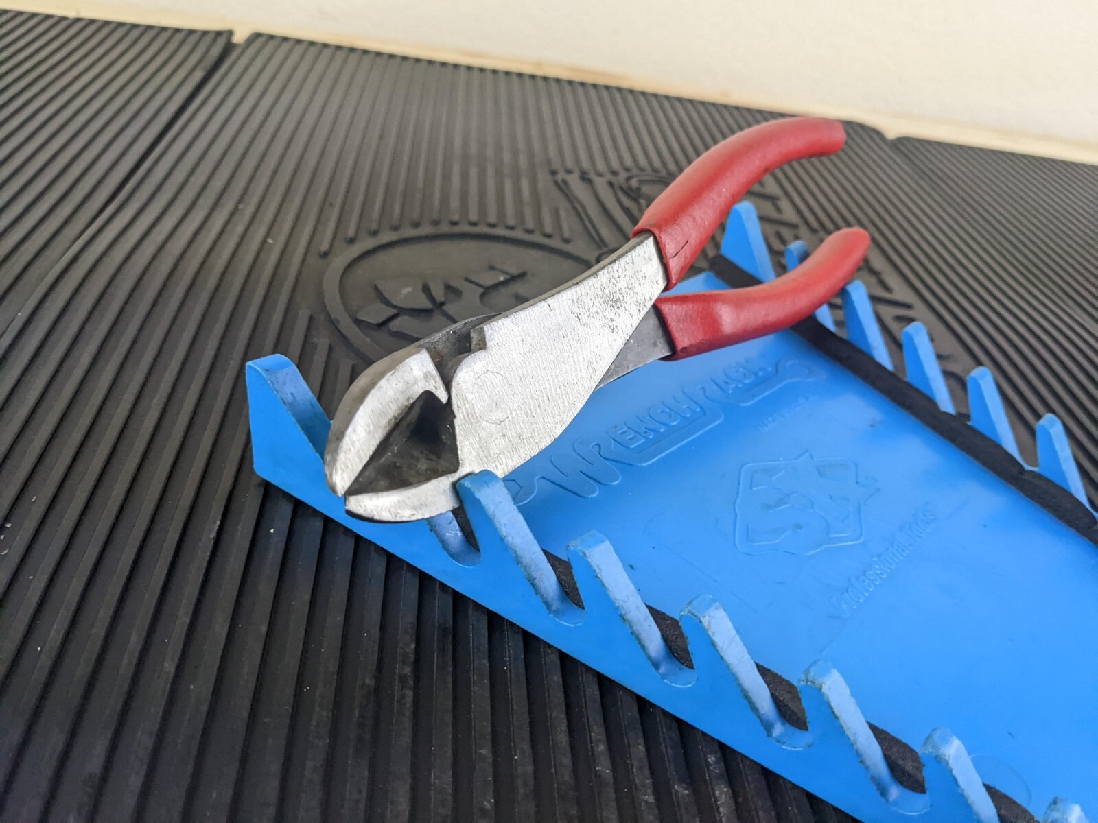 #au287 Snap On USA Vector Edge High-Leverage Diagonal Cutter Pliers RED 388CF