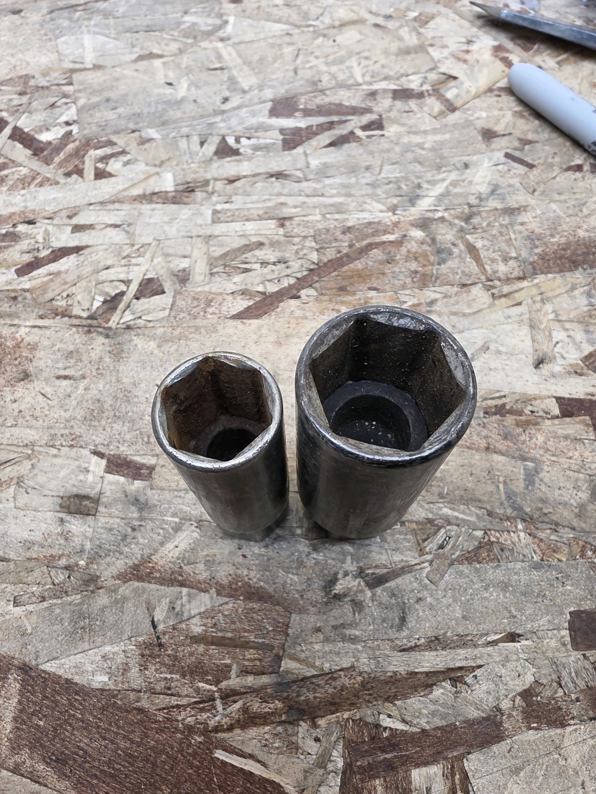 Husky Pro 2pc 3/8 Drive 5/8 13/16 in Deep Impact 6 Point Socket Set 22234P 22235