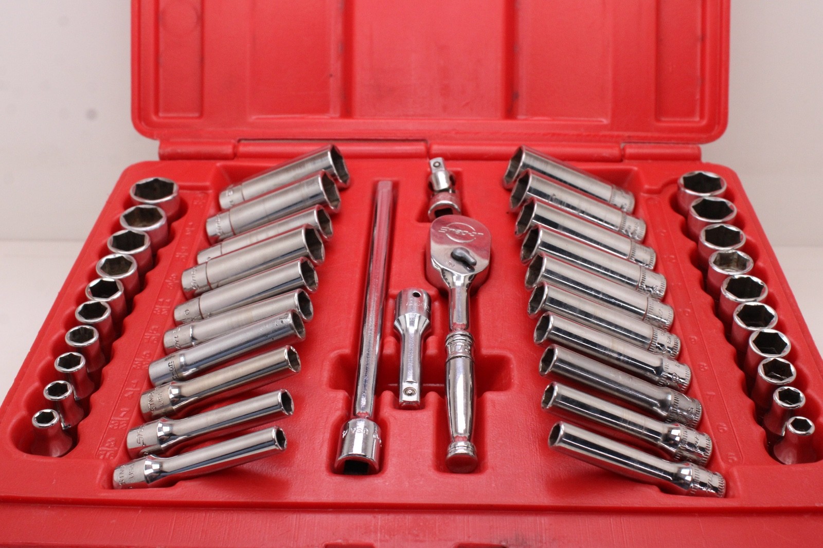 Snap-on 144TMPB 44 Piece 1/4″ Drive 6-Point Metric/ SAE General Service Set USA
