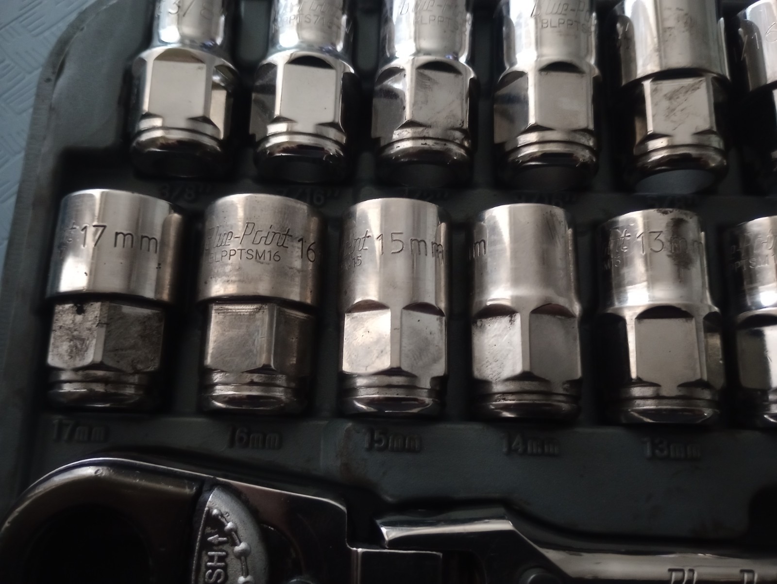 Blue-Point BLPPTSS3822 22pc 3/8″ Drive Pass Thru Socket Set