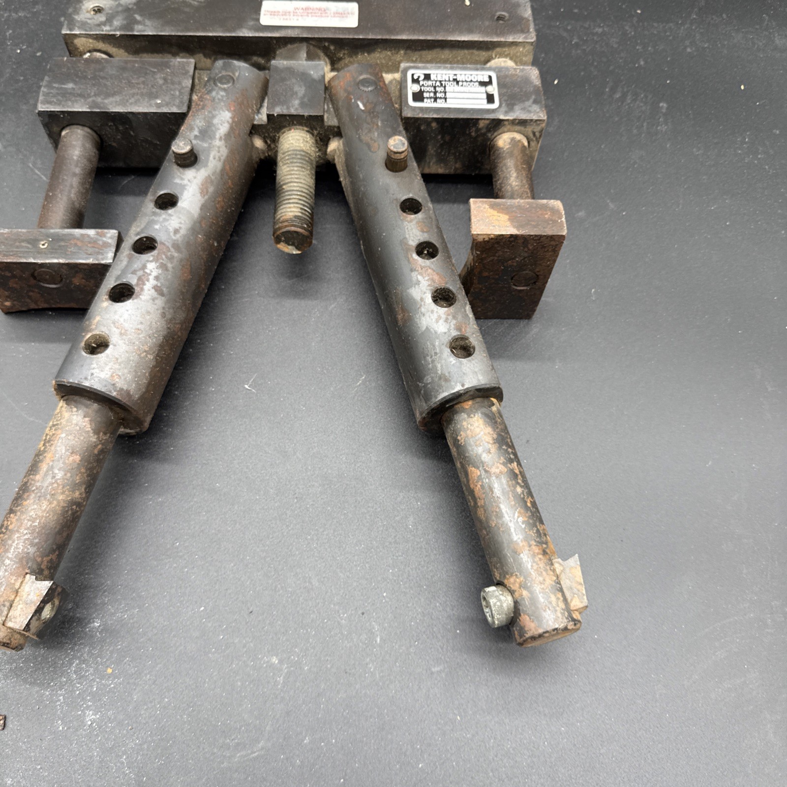 Kent Moore Cylinder Liner Puller PT-6405-A Cummins 855