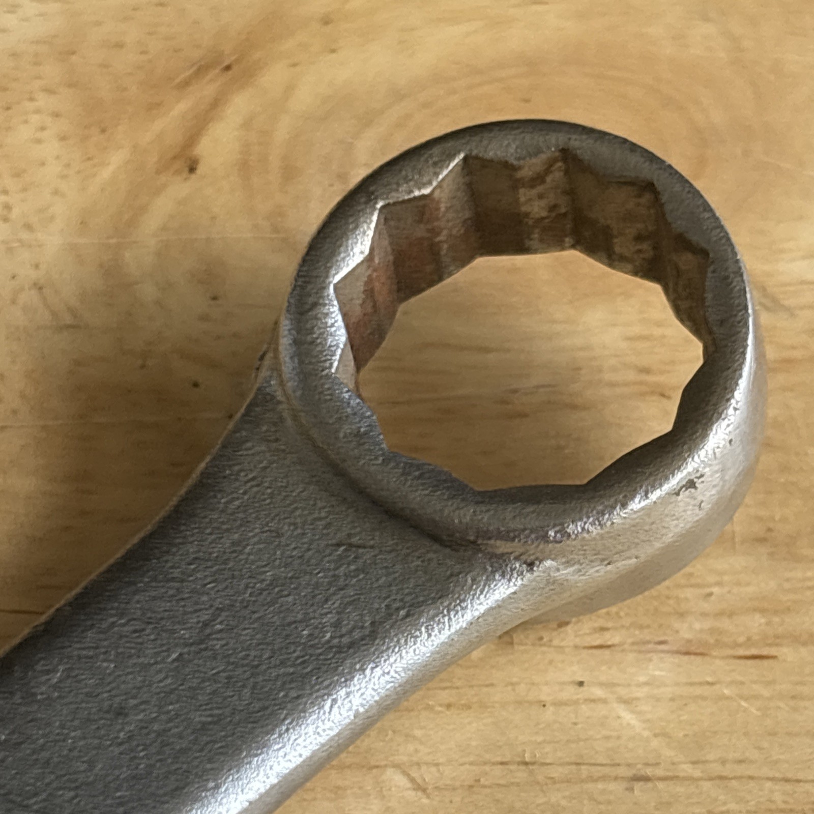 Dayton 5/8″ Combination Wrench 12 Point 8″ Total Length 4X417 Vtg USA